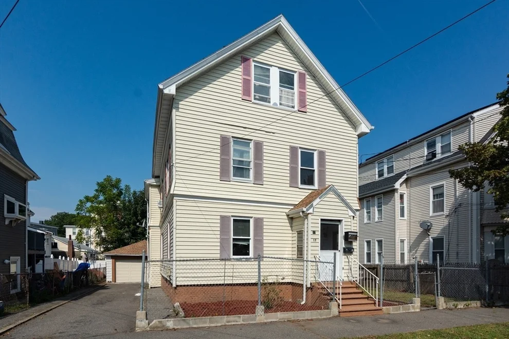 Unit for sale at 17 Collins St, Lynn, MA 01902