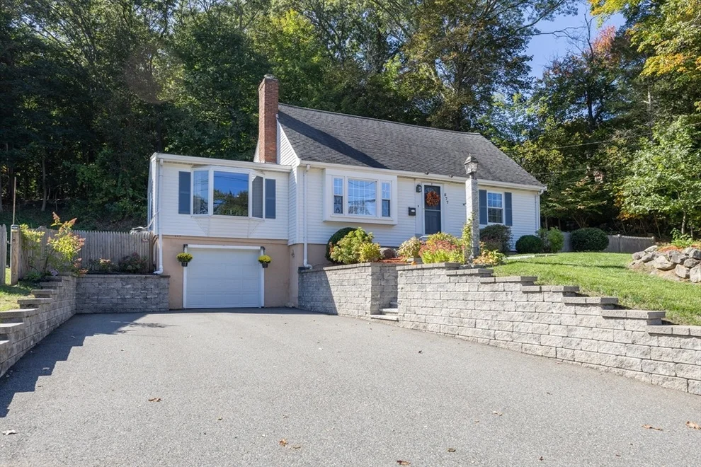 Unit for sale at 577 Summer Ave, Reading, MA 01867