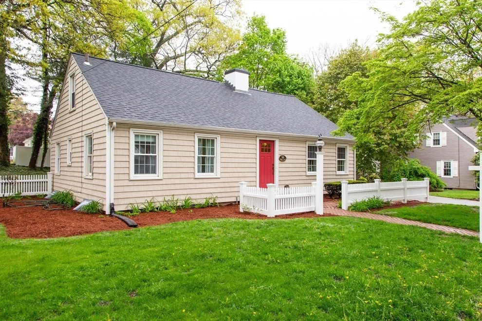 Unit for sale at 30 Veery Rd, Attleboro, MA 02703