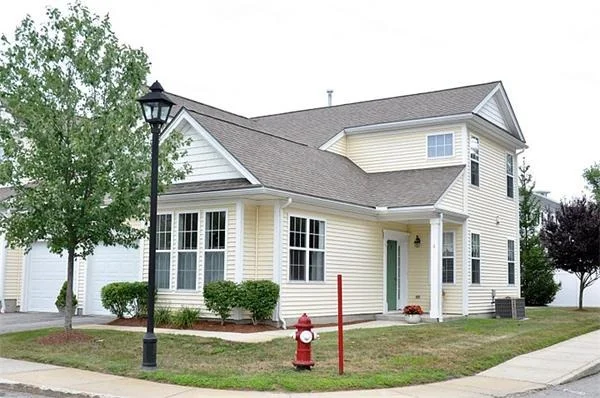 Unit for sale at 6 Tinsdale Dr, Acton, MA 01720
