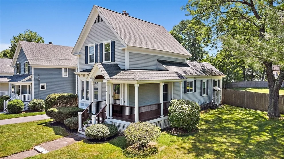Unit for sale at 45 Davis St, North Andover, MA 01845