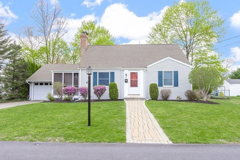 Unit for sale at 10 Craft Rd, Natick, MA 01760