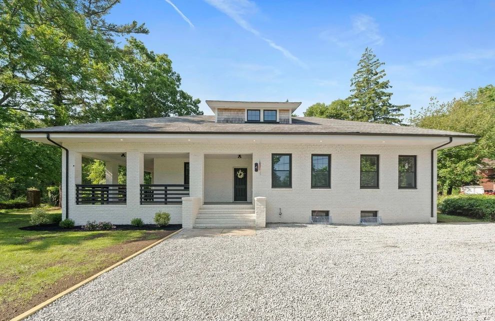 Unit for sale at 4 Marconi Lane, Marion, MA 02738