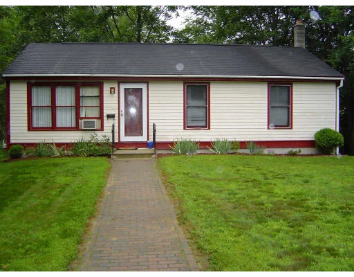 Unit for sale at 16 Walnut Street, Templeton, MA 01436