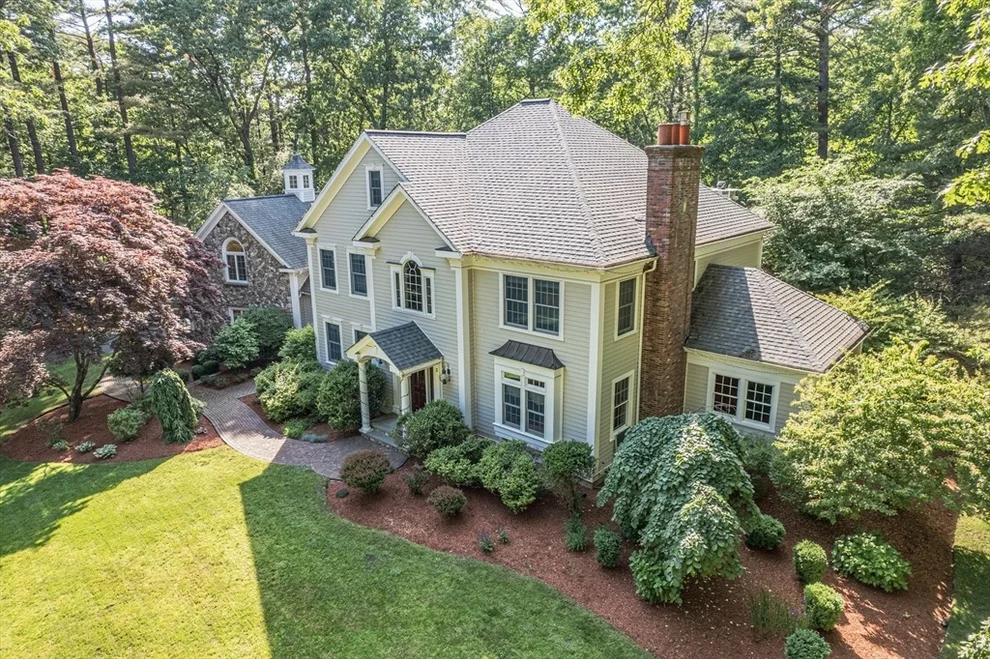 Unit for sale at 3 West Hollow, Andover, MA 01810