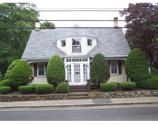 Unit for sale at 84 Hayward St, Braintree, MA 02184