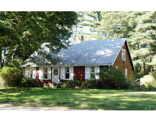 Unit for sale at 991 E Washington St, Hanson, MA 02341
