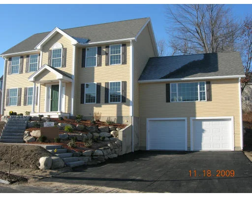 Unit for sale at 15 Sutherland Way, Nashua, NH 03062