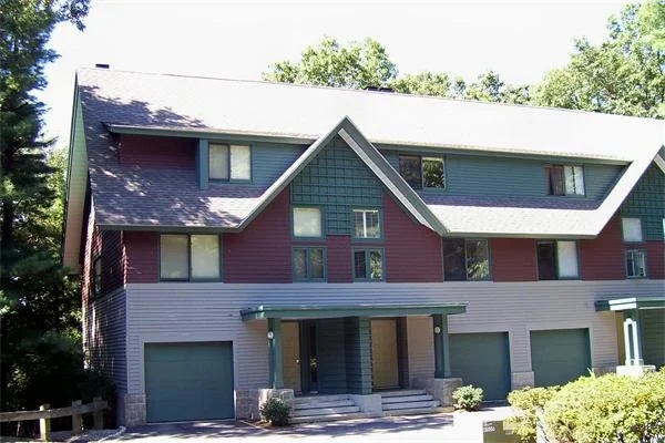 Unit for sale at 1175 Chestnut St., Newton, MA 02464