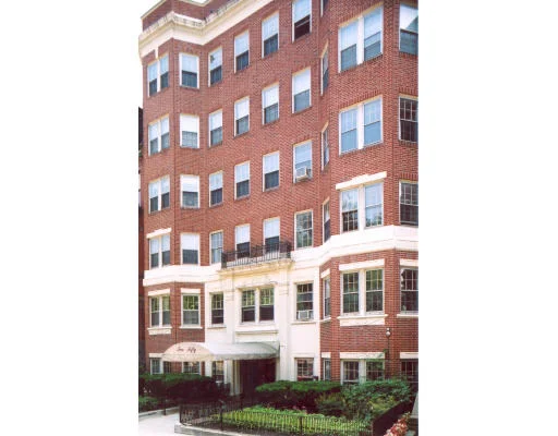 Unit for sale at 250 Commonwealth Ave, Boston, MA 02116