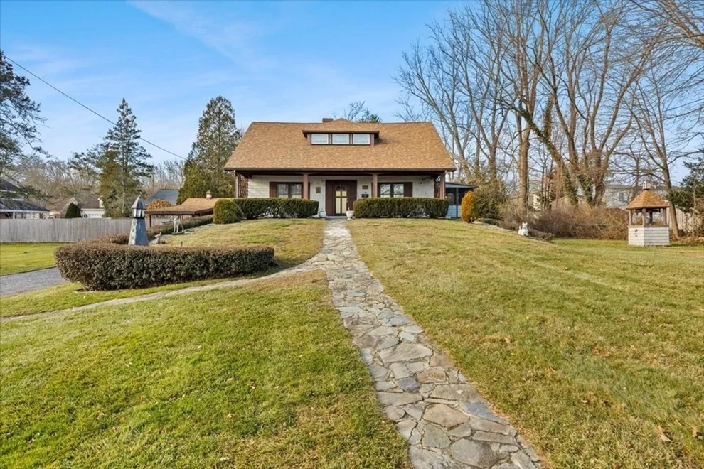 Unit for sale at 15 Seaview Ave, Swansea, MA 02777