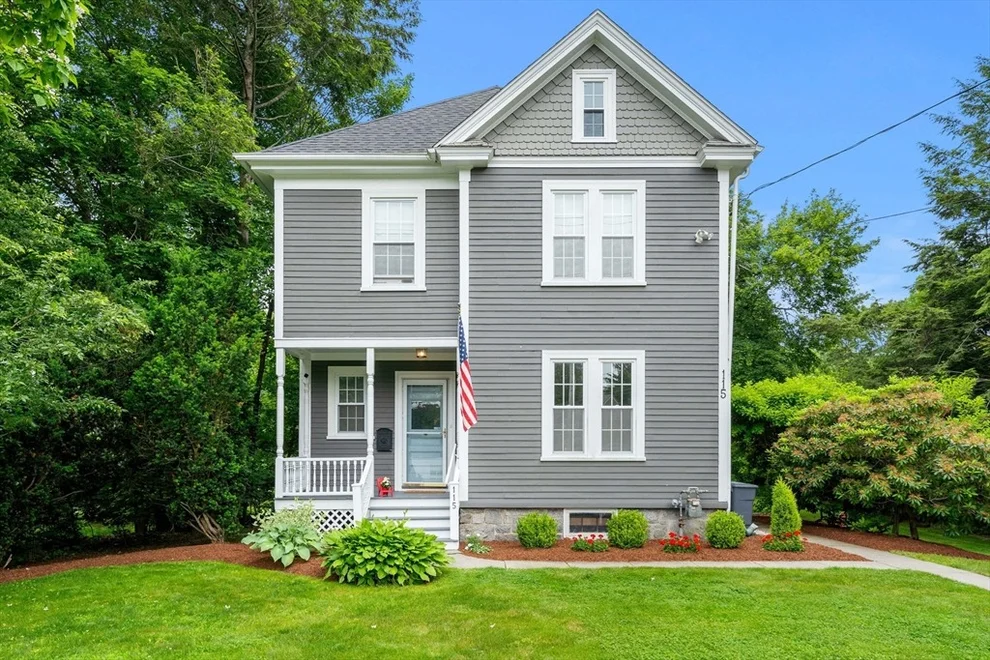 Unit for sale at 115 Elm St, Andover, MA 01810