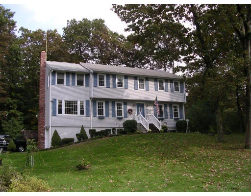 Unit for sale at 11 Lovett Ln, Chelmsford, MA 01824
