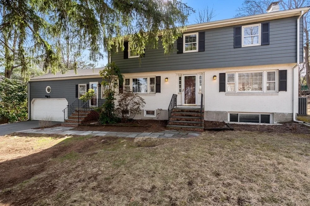 Unit for sale at 184 Robbins St, Milton, MA 02186