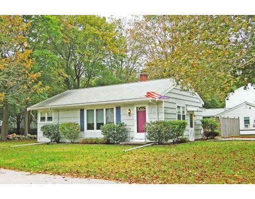 Unit for sale at 20 Pin Oak Way, Whitman, MA 02382