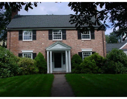 Unit for sale at 669 Massachusetts Ave., Lexington, MA 02420
