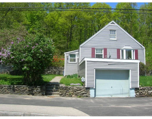 Unit for sale at 105 Wheelock Ave, Millbury, MA 01527