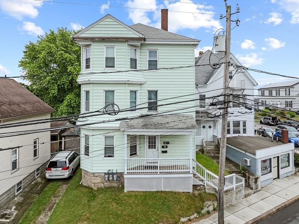 Unit for sale at 843 Stafford Rd, Fall River, MA 02721