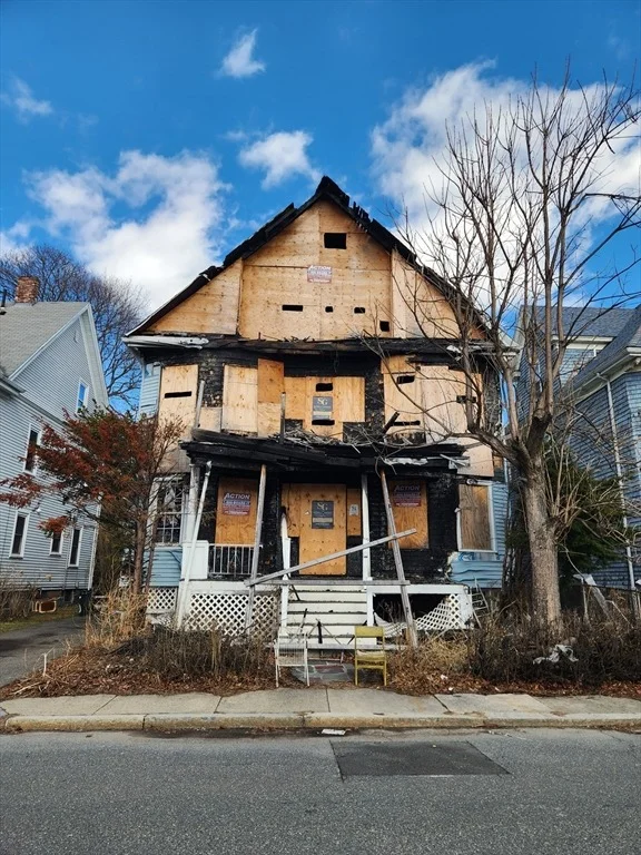 Unit for sale at 5 Weyanoke Street, Boston, MA 02124