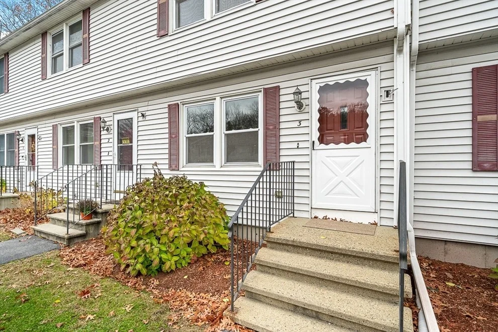 Unit for sale at 101 Donohue Rd, Dracut, MA 01826