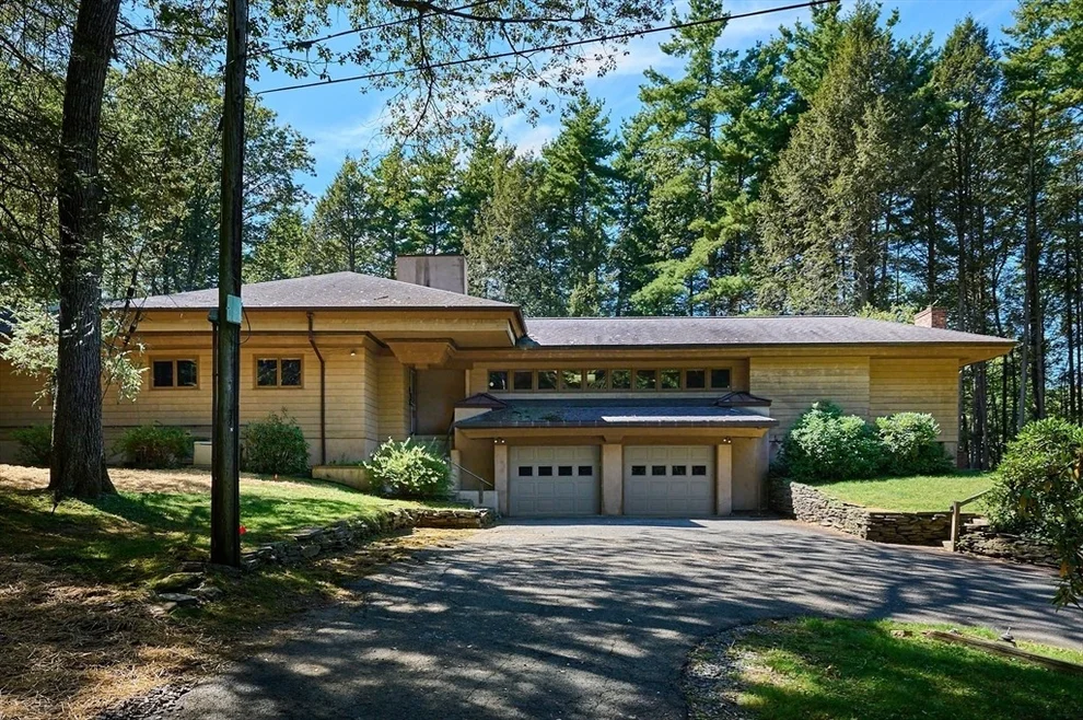 Unit for sale at 134 Montague Rd, Sunderland, MA 01375
