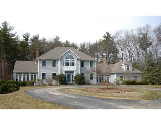 Unit for sale at 786 Strawberry Hill Rd, Concord, MA 01742