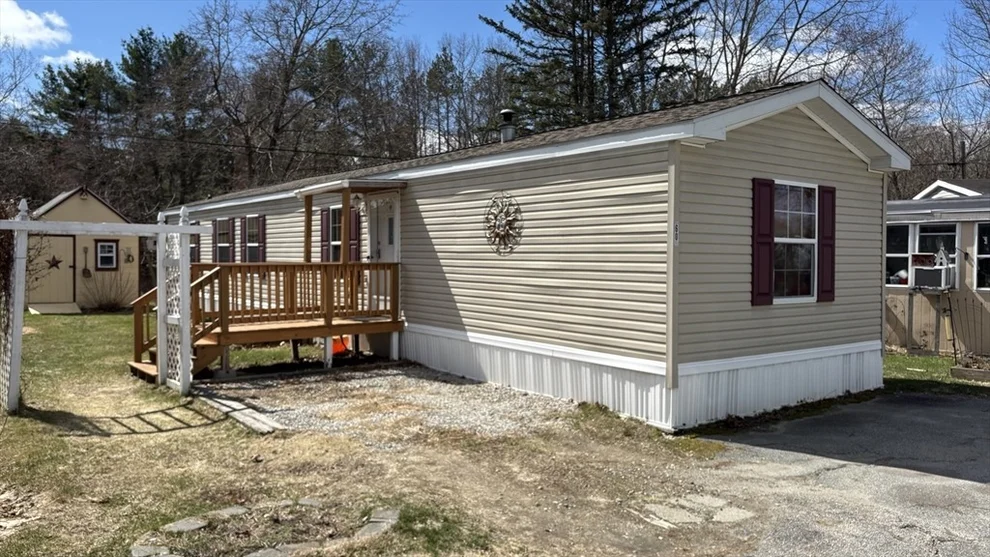 Unit for sale at 557 Southwest Cutoff, Auburn, MA 01501