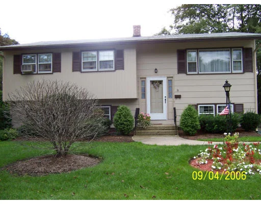 Unit for sale at 9 Cleveland Road, Peabody, MA 01960
