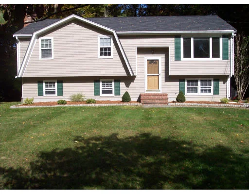 Unit for sale at 17 Oakleaf Drive, Mansfield, MA 02048