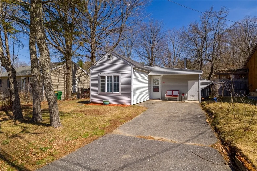 Unit for sale at 113 Baldwinville Rd, Templeton, MA 01468