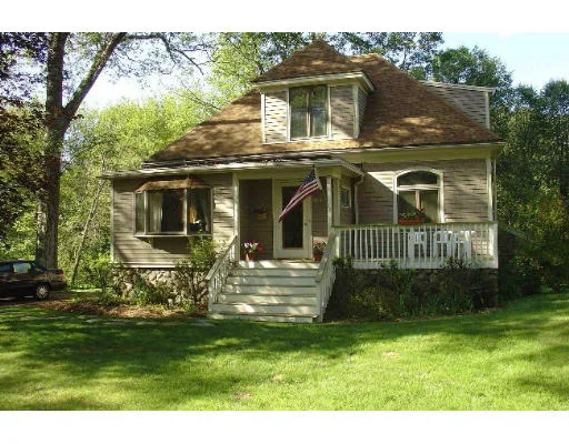 Unit for sale at 185 Chestnut Street, North Reading, MA 01864