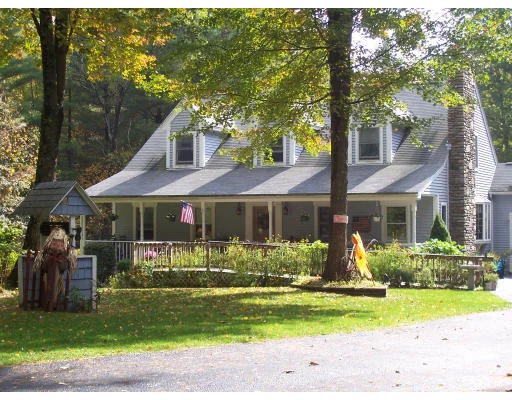 Unit for sale at 451 West Street, Paxton, MA 01612