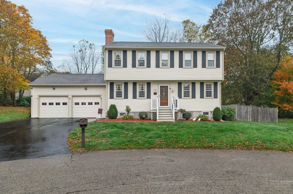 Unit for sale at 25 Wales Ave, Weymouth, MA 02190