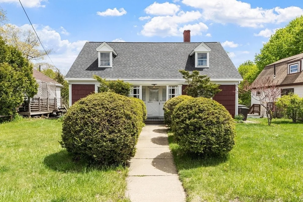 Unit for sale at 193 Woodland Ave, Gardner, MA 01440