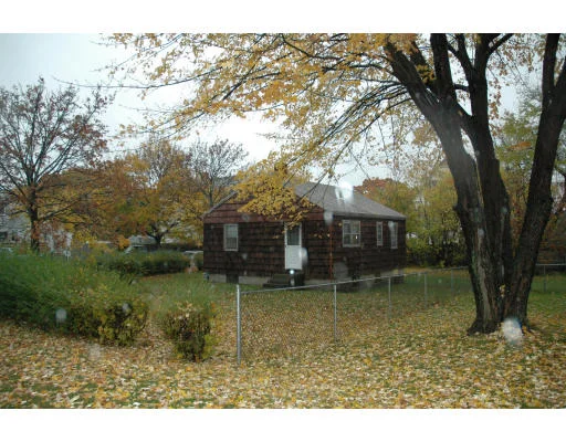 Unit for sale at 21 Salford St, Worcester, MA 01604