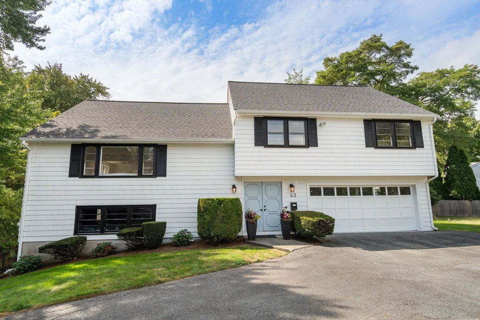 Unit for sale at 43 Meredith Circle, Needham, MA 02492