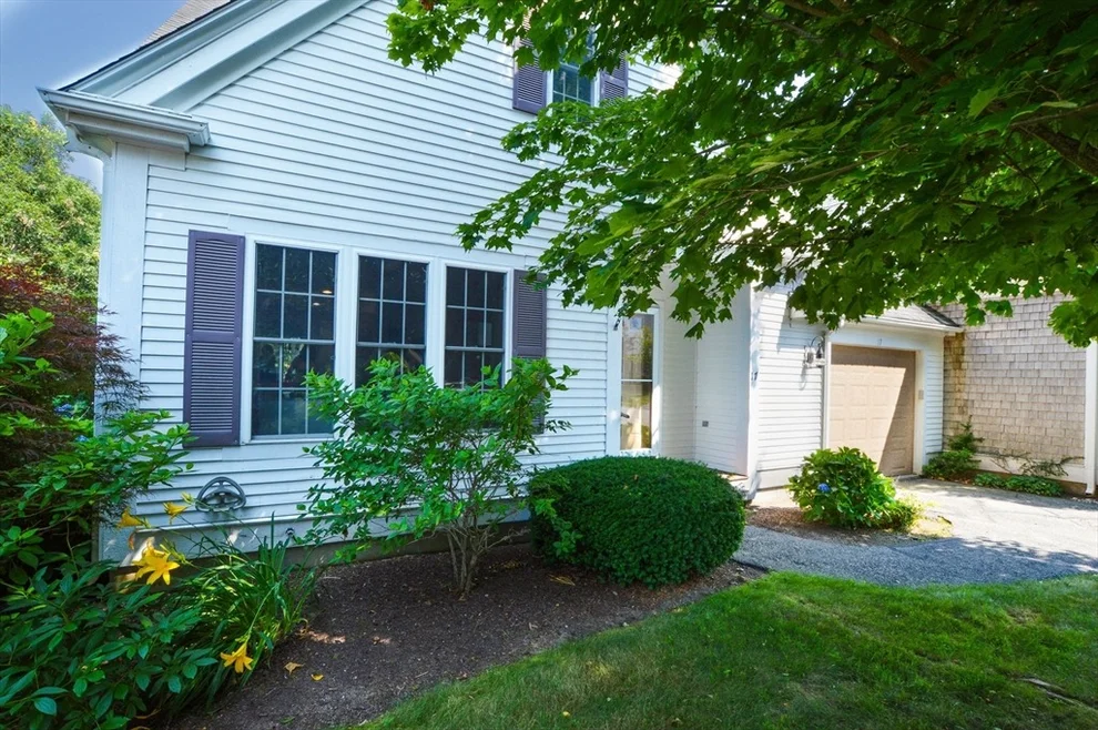 Unit for sale at 17 Stratford Ridge, Mashpee, MA 02649