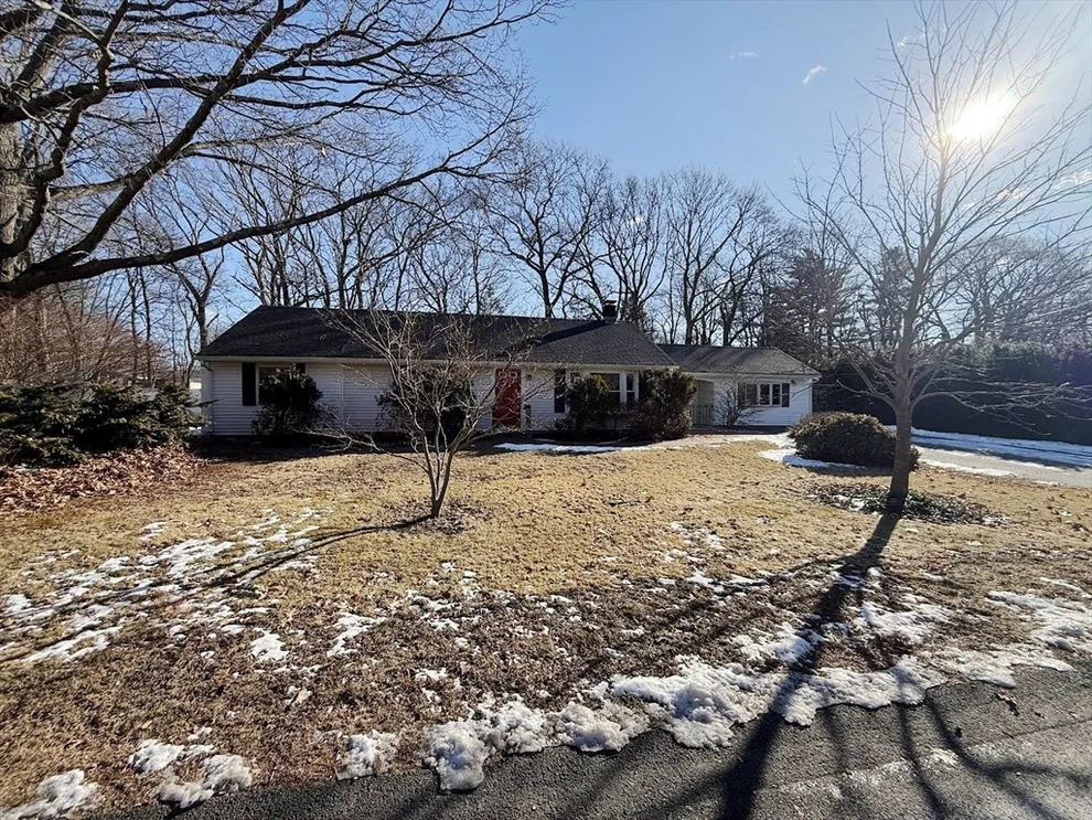 Unit for sale at 205 Keswick Rd, Brockton, MA 02302