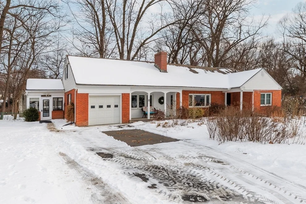 Unit for sale at 51 Candice Cir, Springfield, MA 01107