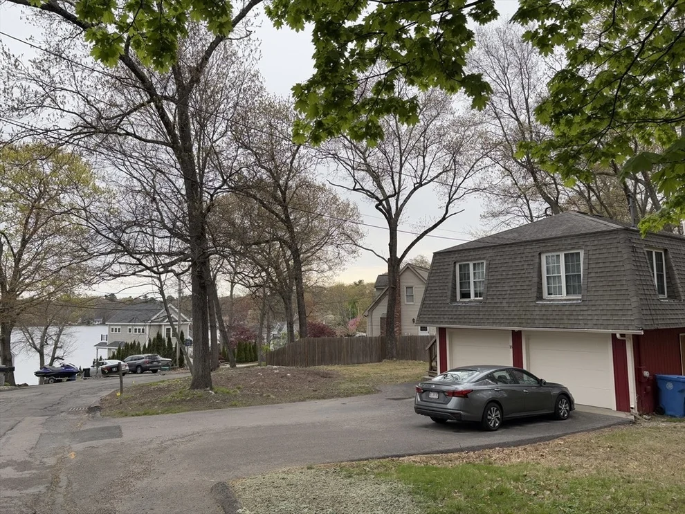 Unit for sale at 18 A St, Wrentham, MA 02093