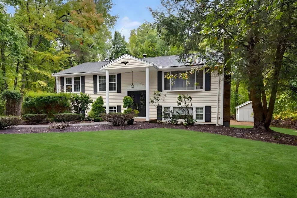 Unit for sale at 8 Allen Rd, Easton, MA 02356