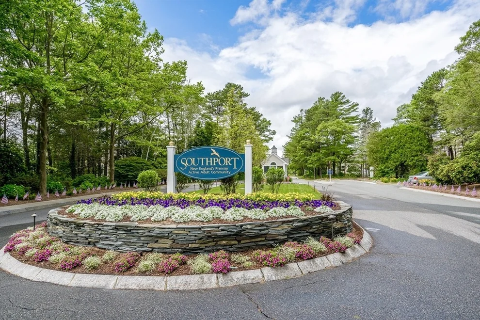 Unit for sale at 153 Leisure Green Dr, Mashpee, MA 02649