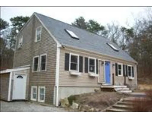 Unit for sale at 19 Hallorans Way, Plymouth, MA 02360
