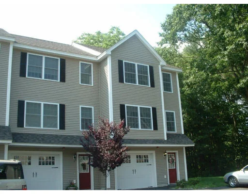 Unit for sale at 7 Harvest Drive, Dover, NH 03820