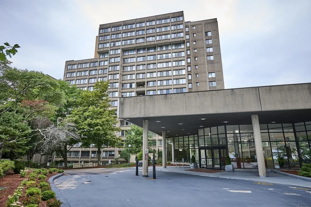 Unit for sale at 250 Hammond Pond Parkway, Newton, MA 02467