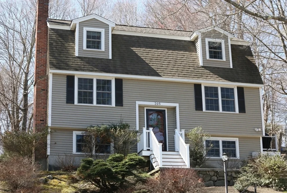 Unit for sale at 205 Golden Hill Avenue, Haverhill, MA 01830