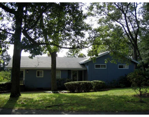 Unit for sale at 18 Lathrop Road, Wellesley, MA 02482