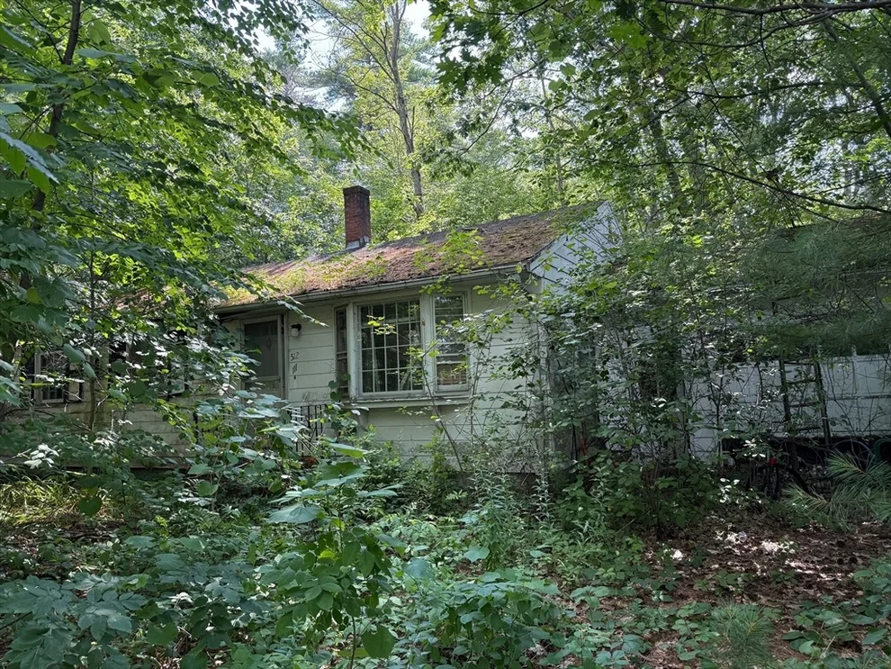 Unit for sale at 512 Baldwinville Rd, Templeton, MA 01436