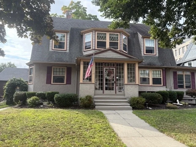 Unit for sale at 21 Whitney Rd, Quincy, MA 02169