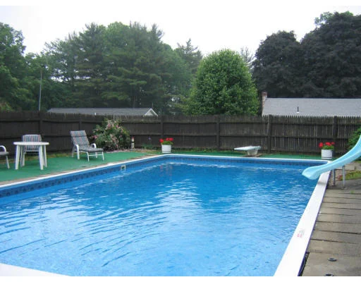 Unit for sale at 16 Oakwood Ave, Dudley, MA 01571
